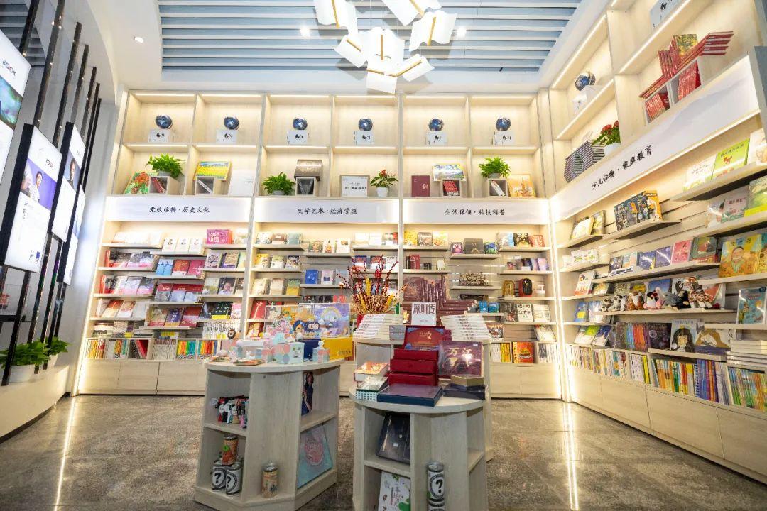 深圳地鐵增設書吧，市民出行閱讀兩不誤